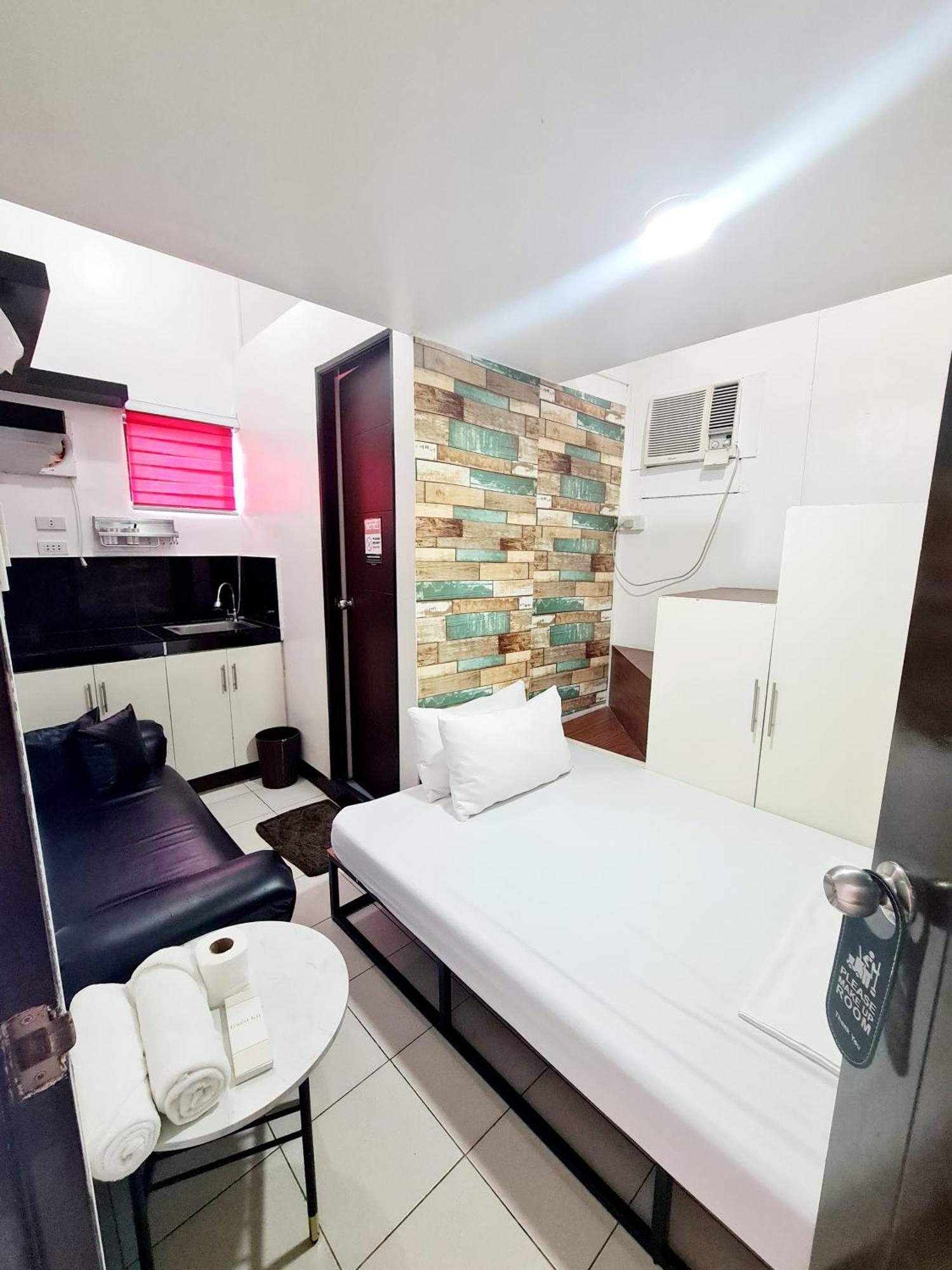 Dasma Lofts Hotel Near Dela Salle Dasma Dasmarinas Esterno foto